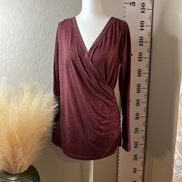 UNBRANDED purple long sleeve wrap front top w/ ruched sides. SZ S. - Picture 3 of 10